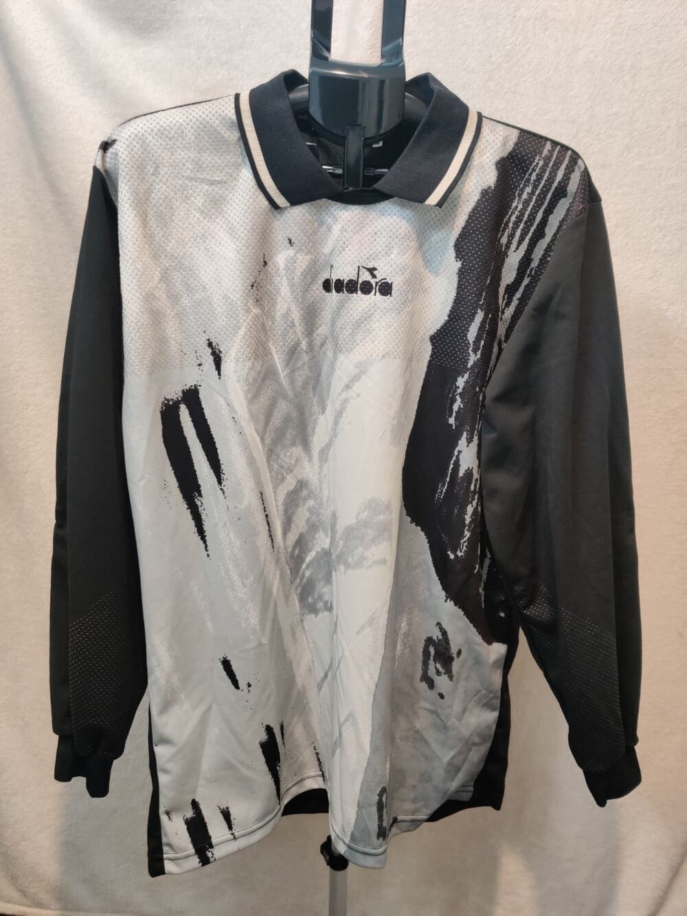 Diadora Soccer Collection Shirt Men's Size XL Goal Keeper Shirt Padded NWT